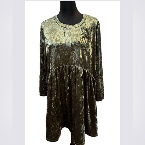 Paisley Grace Velvet green mini dress. Size 1X NWOT - Picture 1 of 7